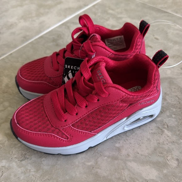 Skechers Sneakers NWT - Picture 2 of 7